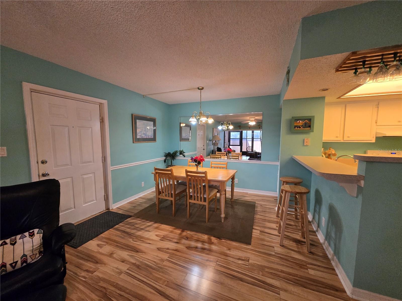 Image 5 of 14 For 19505 Quesada Avenue Oo108