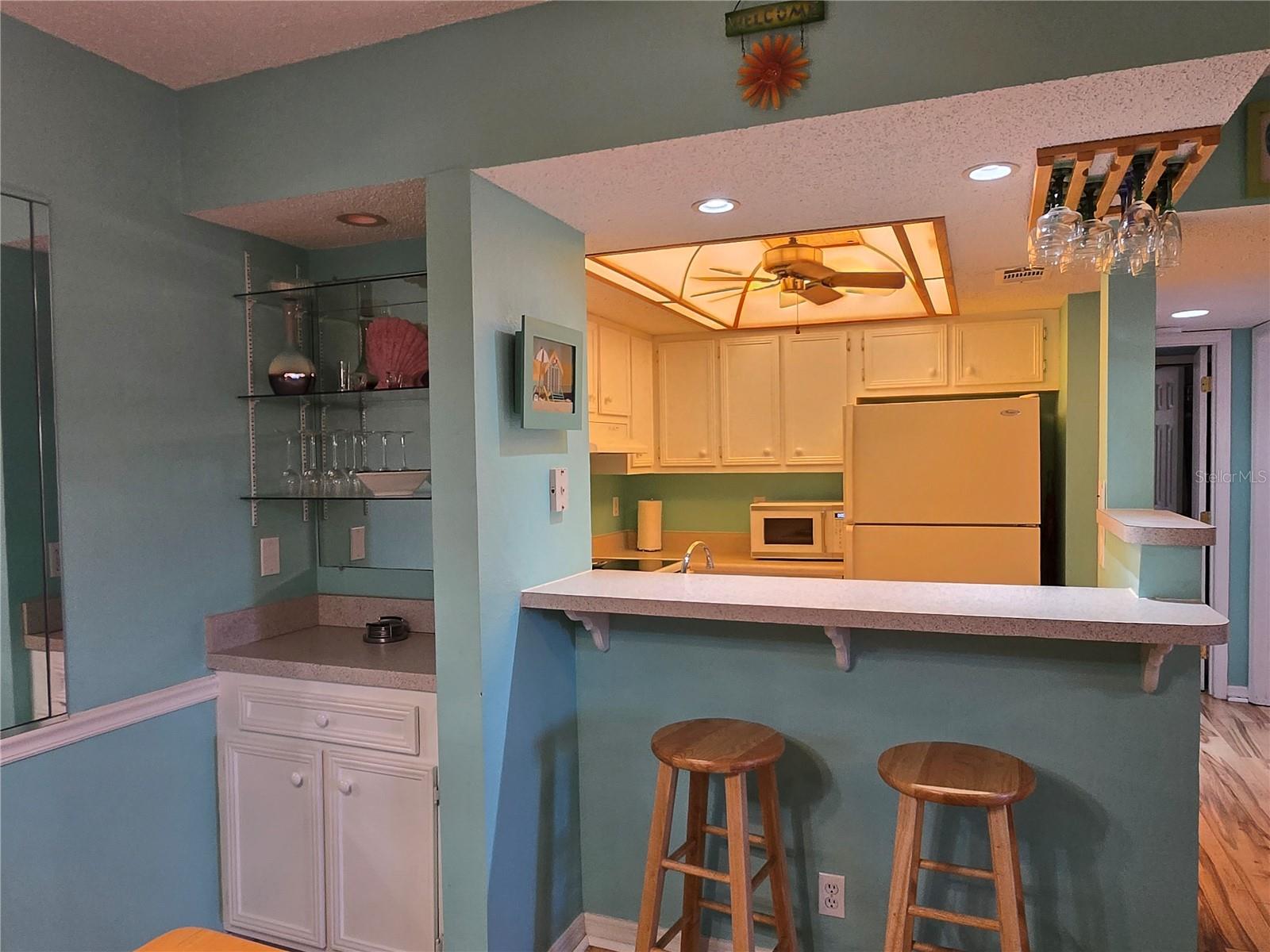 Image 6 of 14 For 19505 Quesada Avenue Oo108