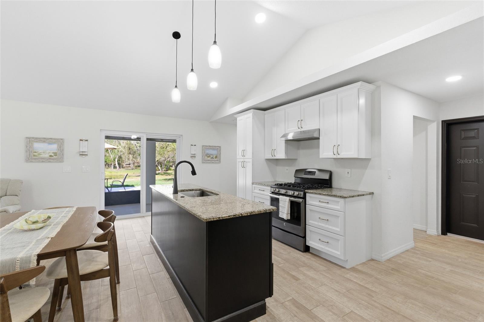 Image 10 of 44 For 7825 Vineyard Terrace