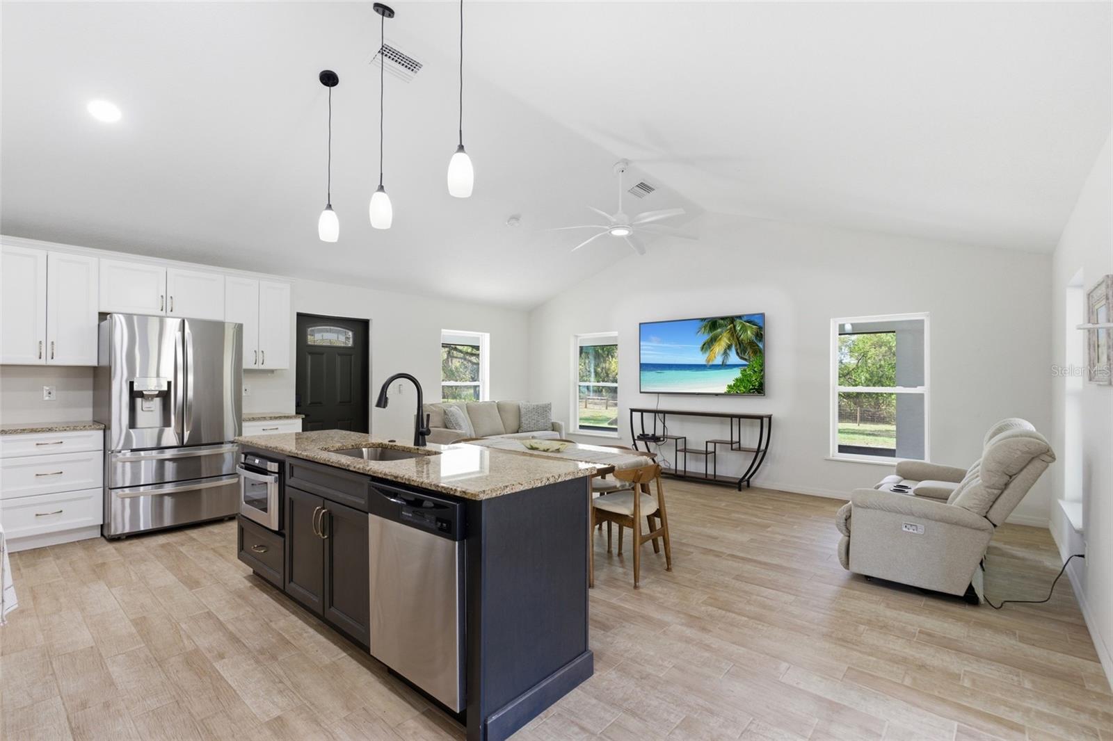 Image 11 of 44 For 7825 Vineyard Terrace