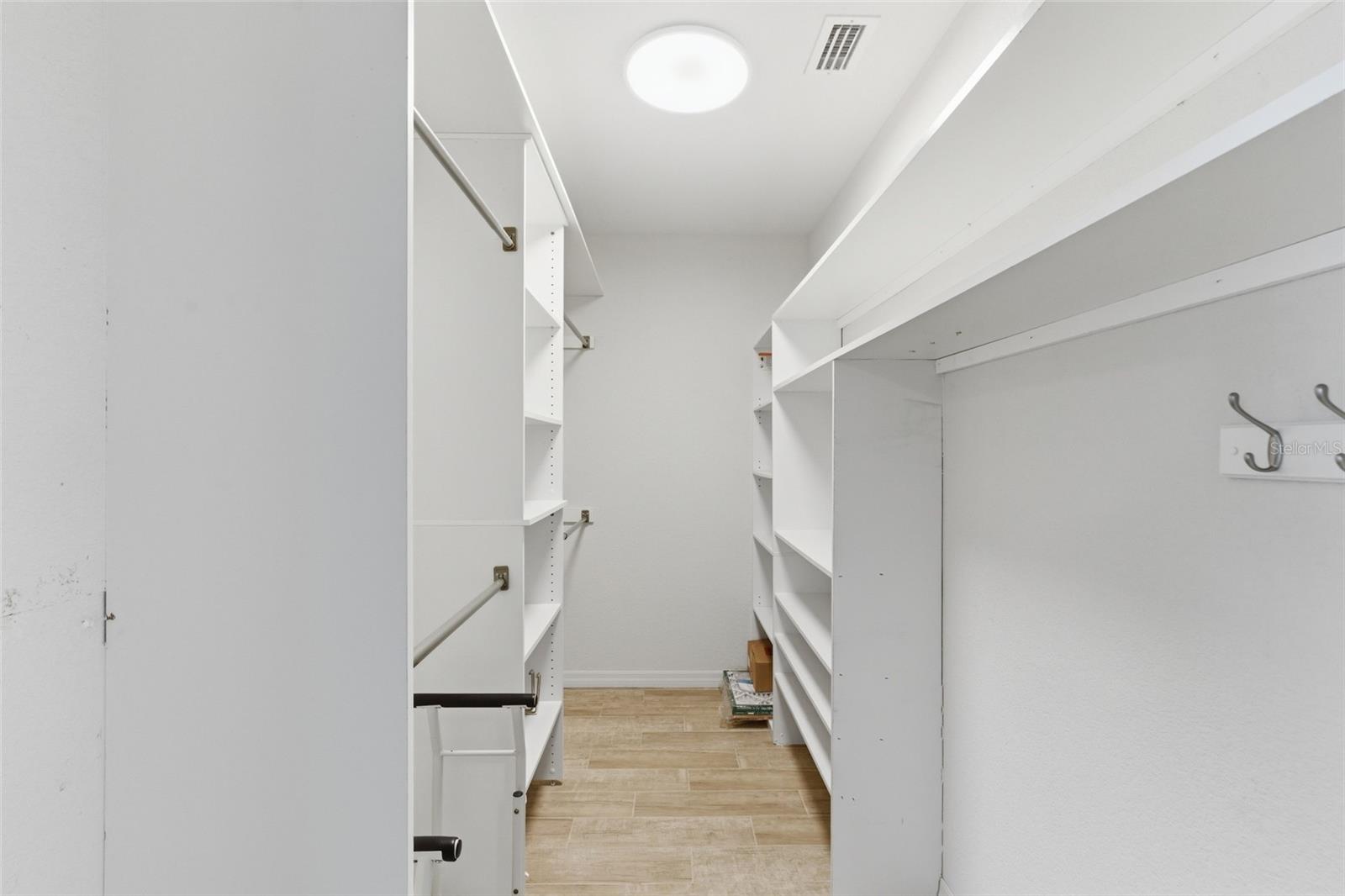 Image 21 of 44 For 7825 Vineyard Terrace