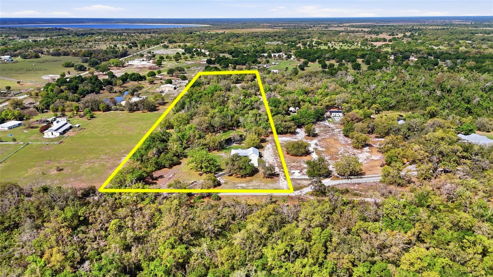 Image 3 of 44 For 7825 Vineyard Terrace