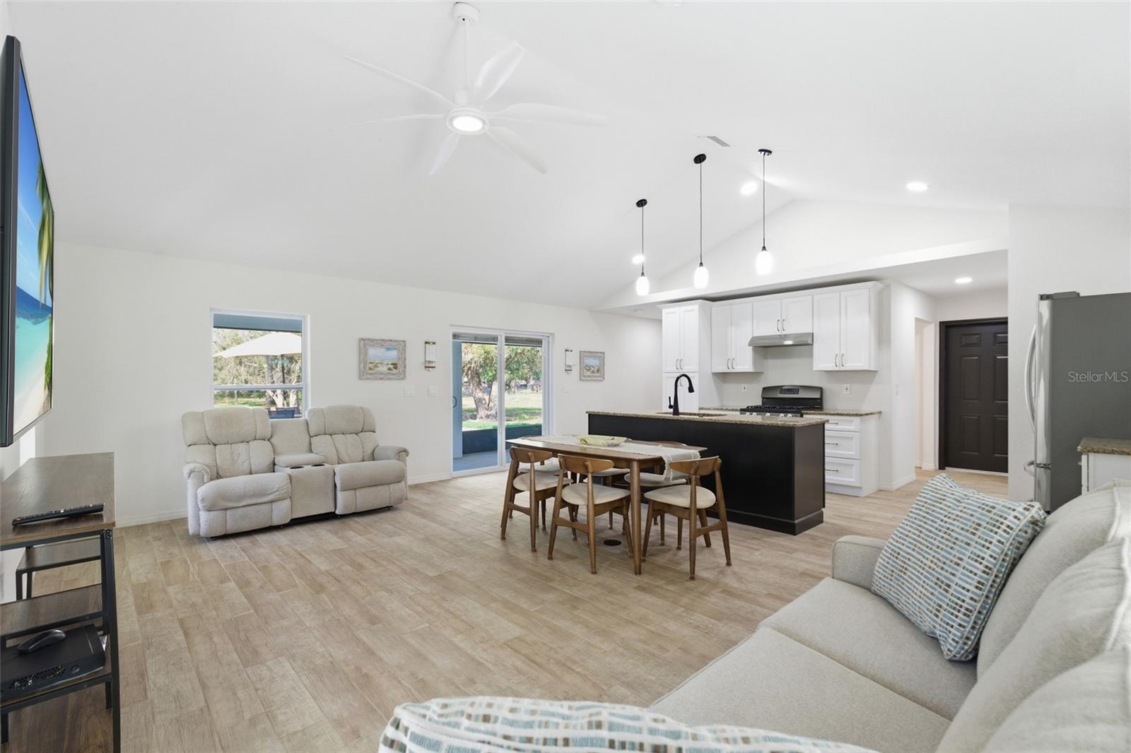 Image 6 of 44 For 7825 Vineyard Terrace