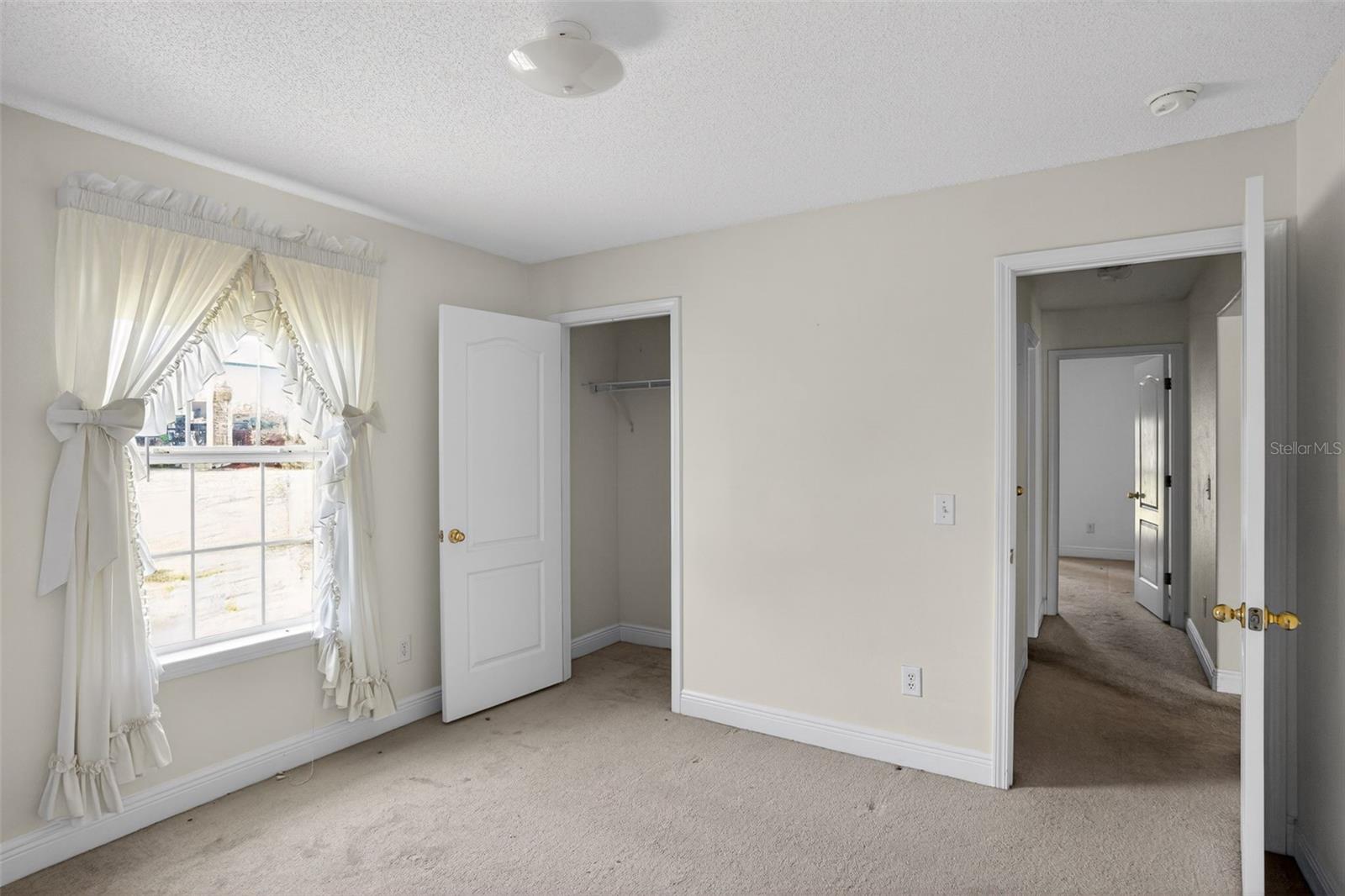 Image 21 of 30 For 953 Chesapeake Trail