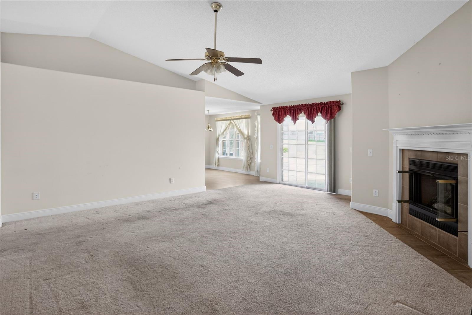 Image 6 of 30 For 953 Chesapeake Trail