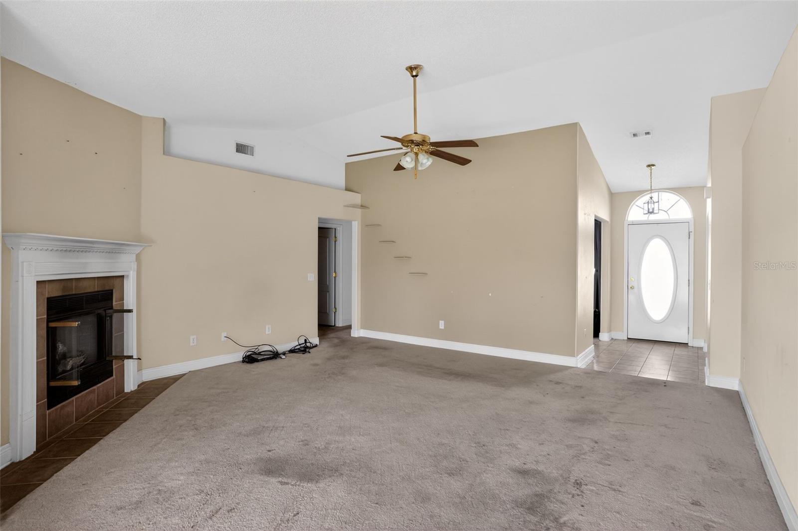 Image 7 of 30 For 953 Chesapeake Trail