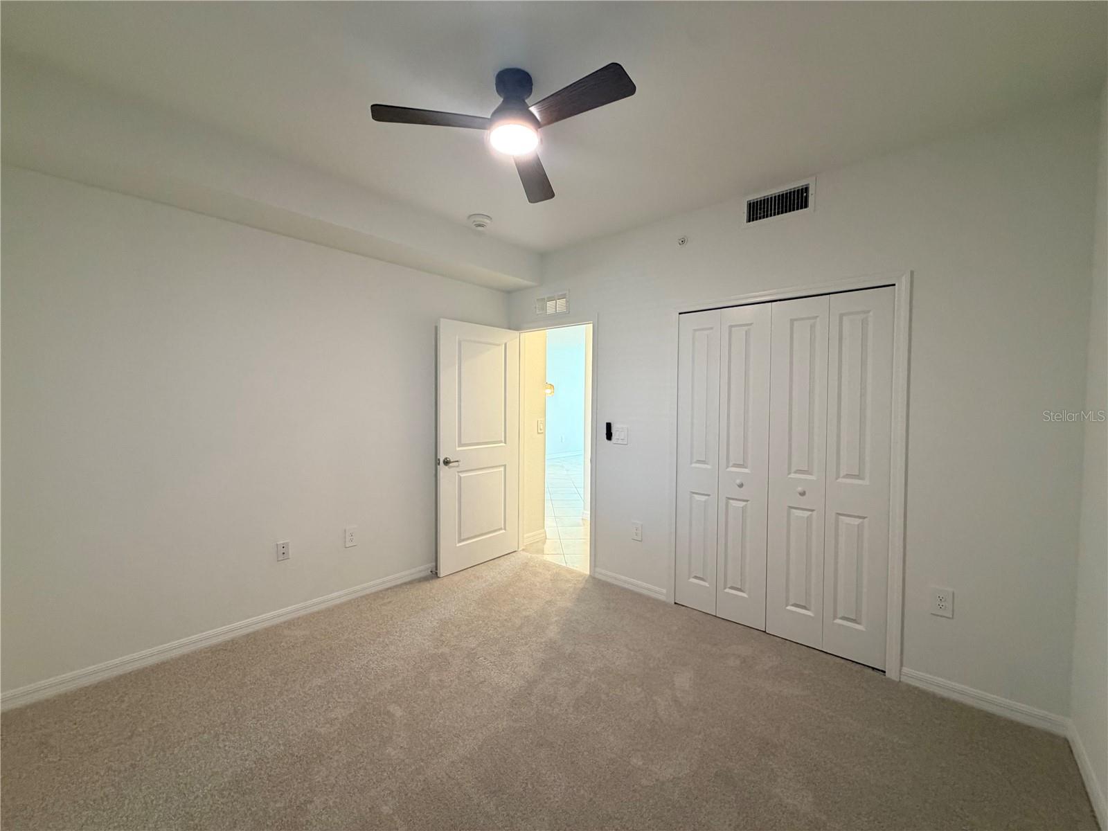 Image 12 of 41 For 17560 Opal Sand Drive 204