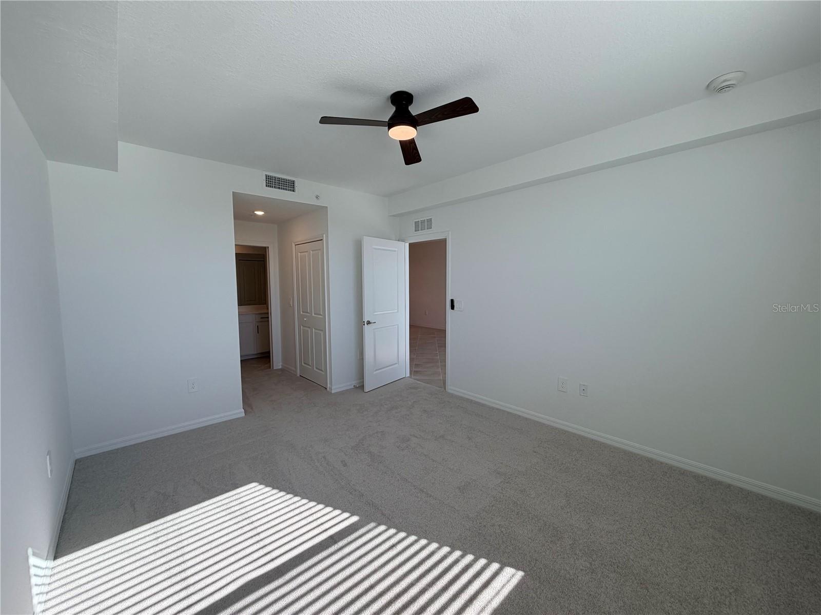 Image 9 of 41 For 17560 Opal Sand Drive 204