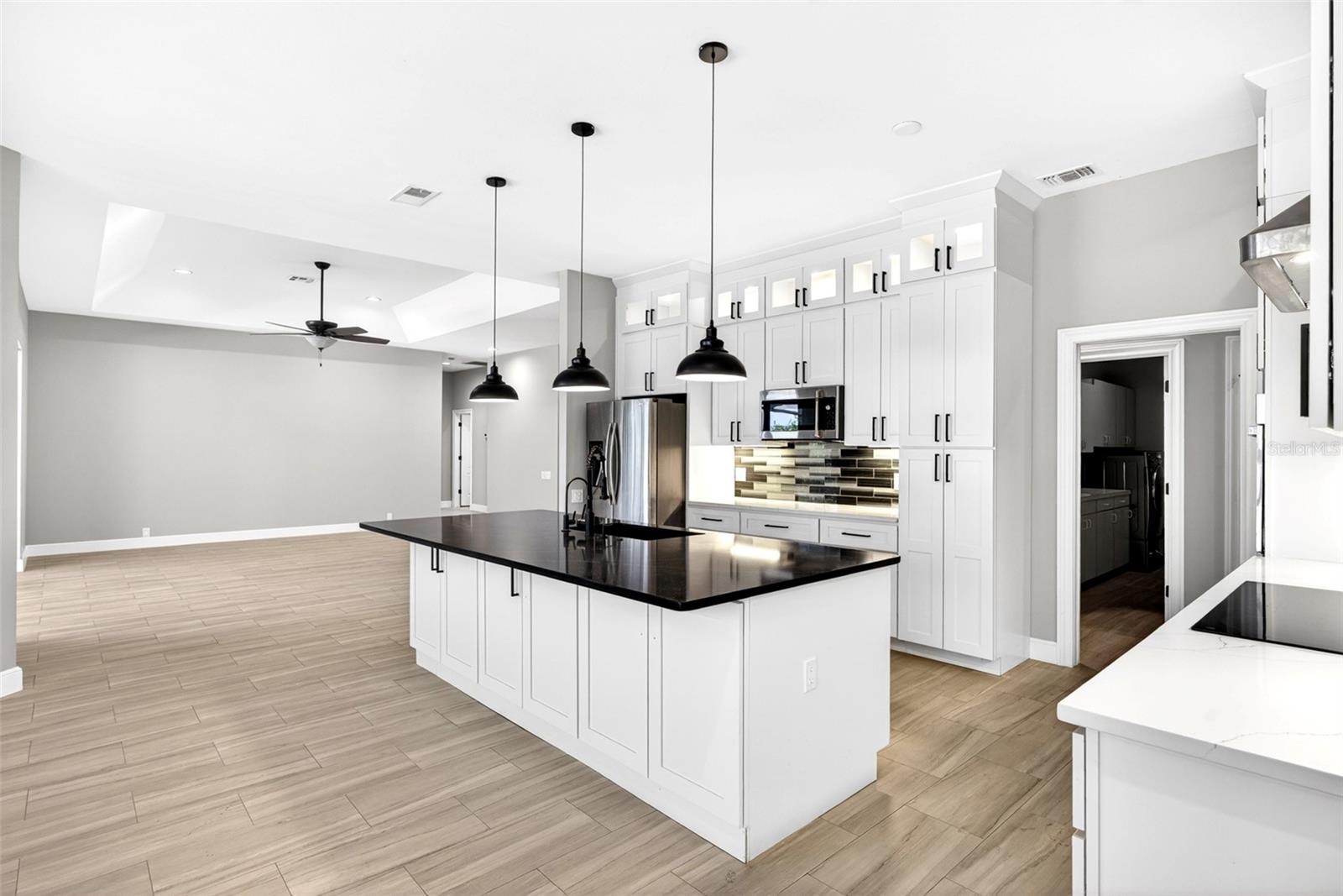 Image 11 of 46 For 7214 Hendry Creek Drive