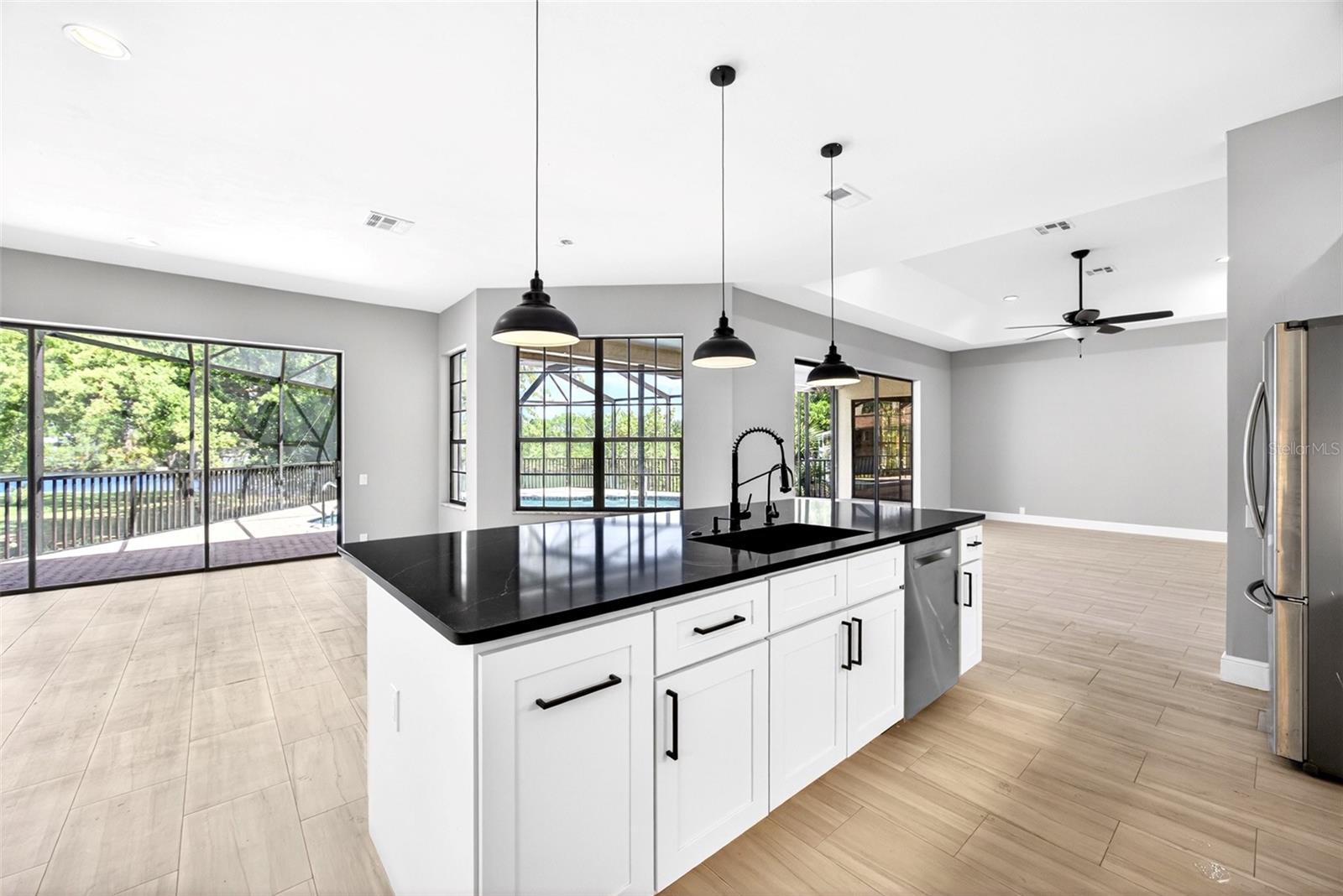 Image 12 of 46 For 7214 Hendry Creek Drive