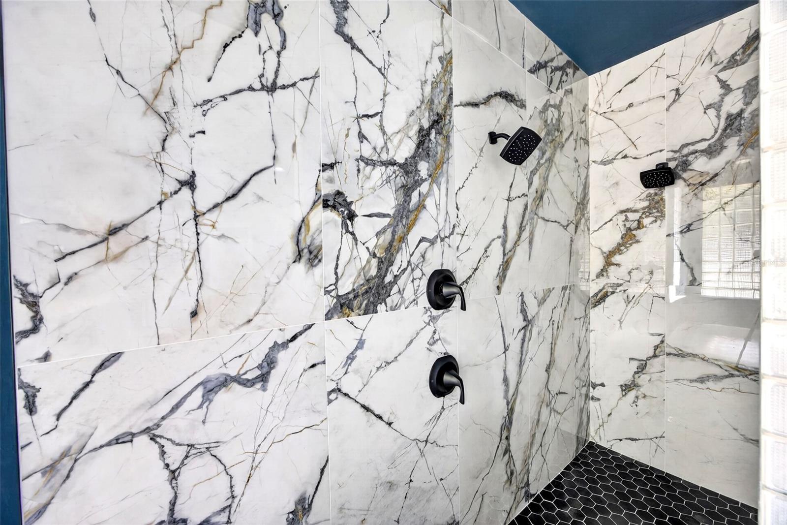 Image 25 of 46 For 7214 Hendry Creek Drive