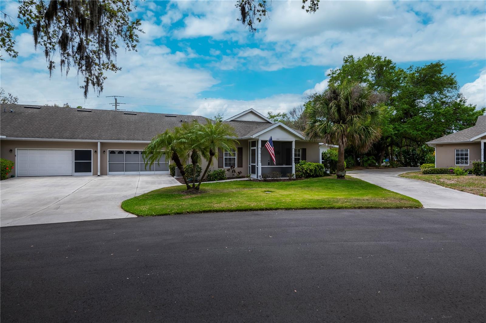 Image 10 of 87 For 1353 Red Oak Lane