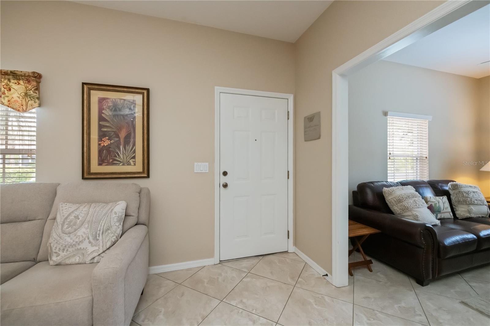 Image 16 of 87 For 1353 Red Oak Lane