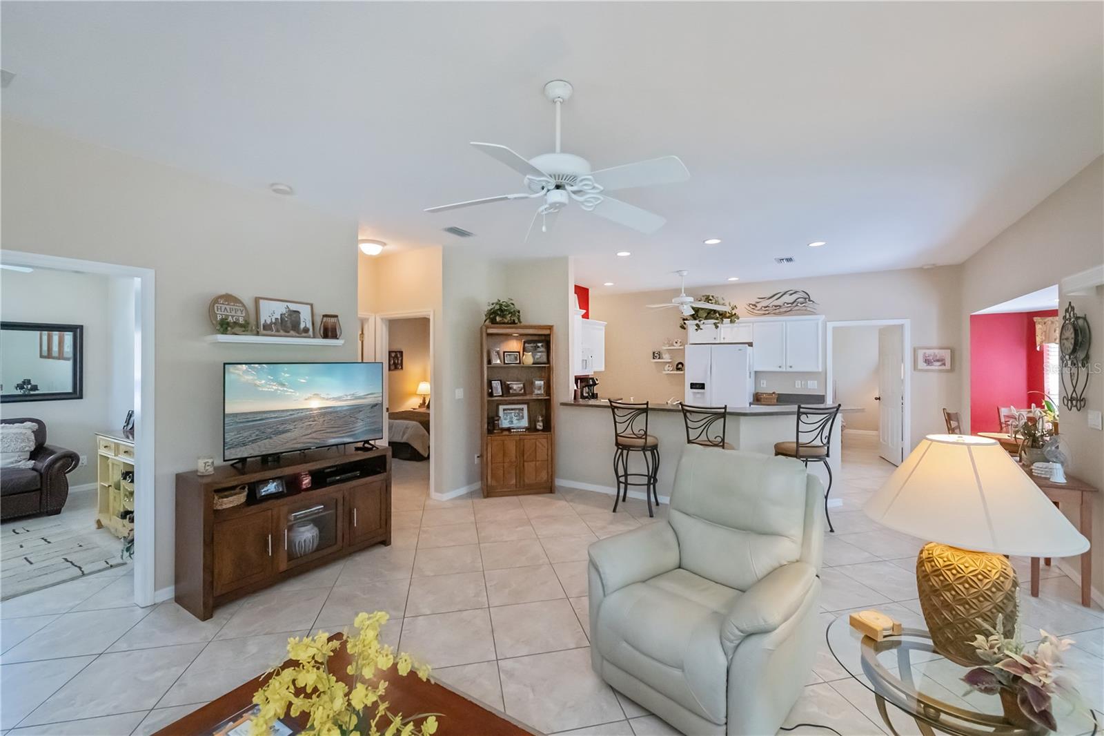 Image 20 of 87 For 1353 Red Oak Lane