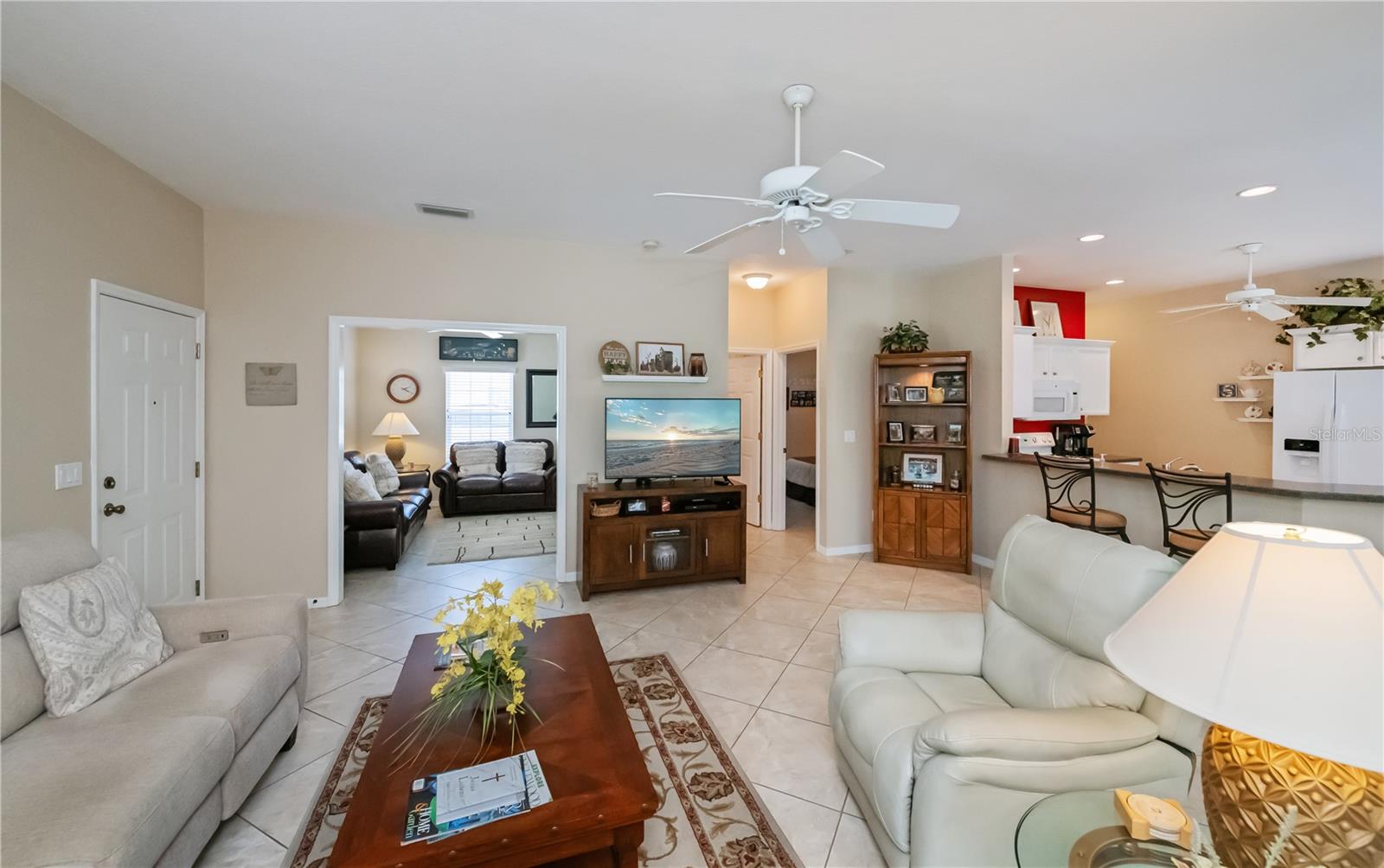 Image 23 of 87 For 1353 Red Oak Lane