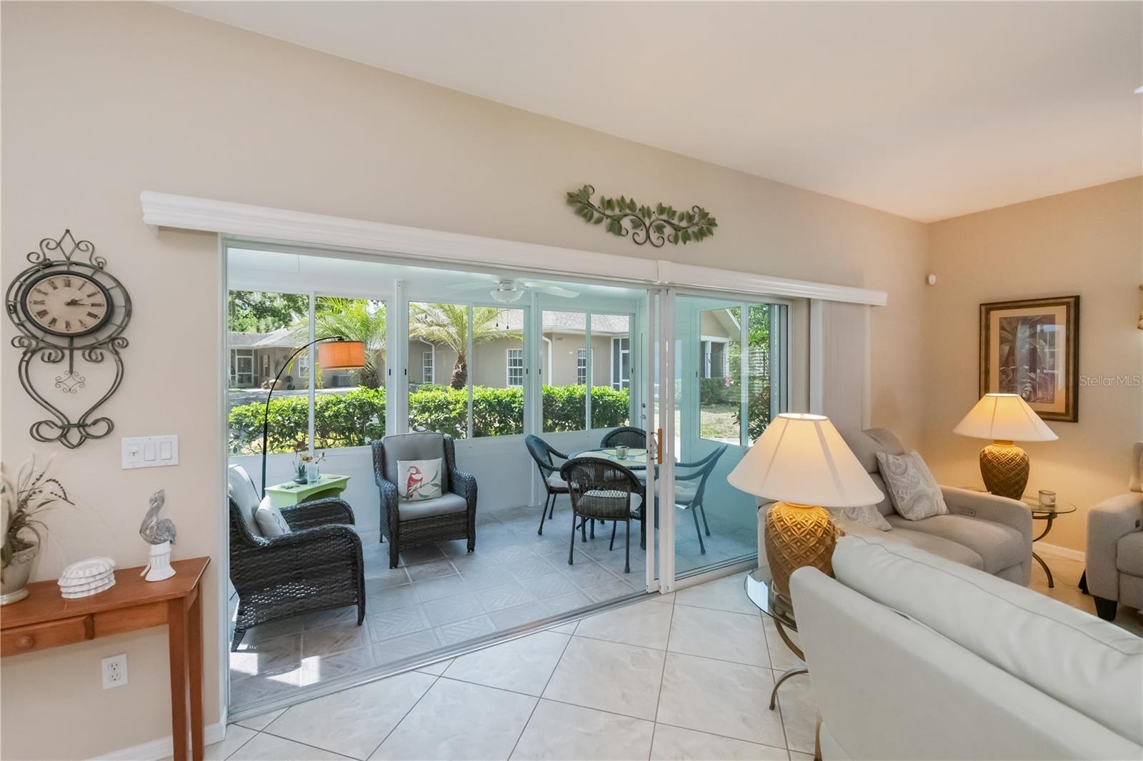 Image 30 of 87 For 1353 Red Oak Lane