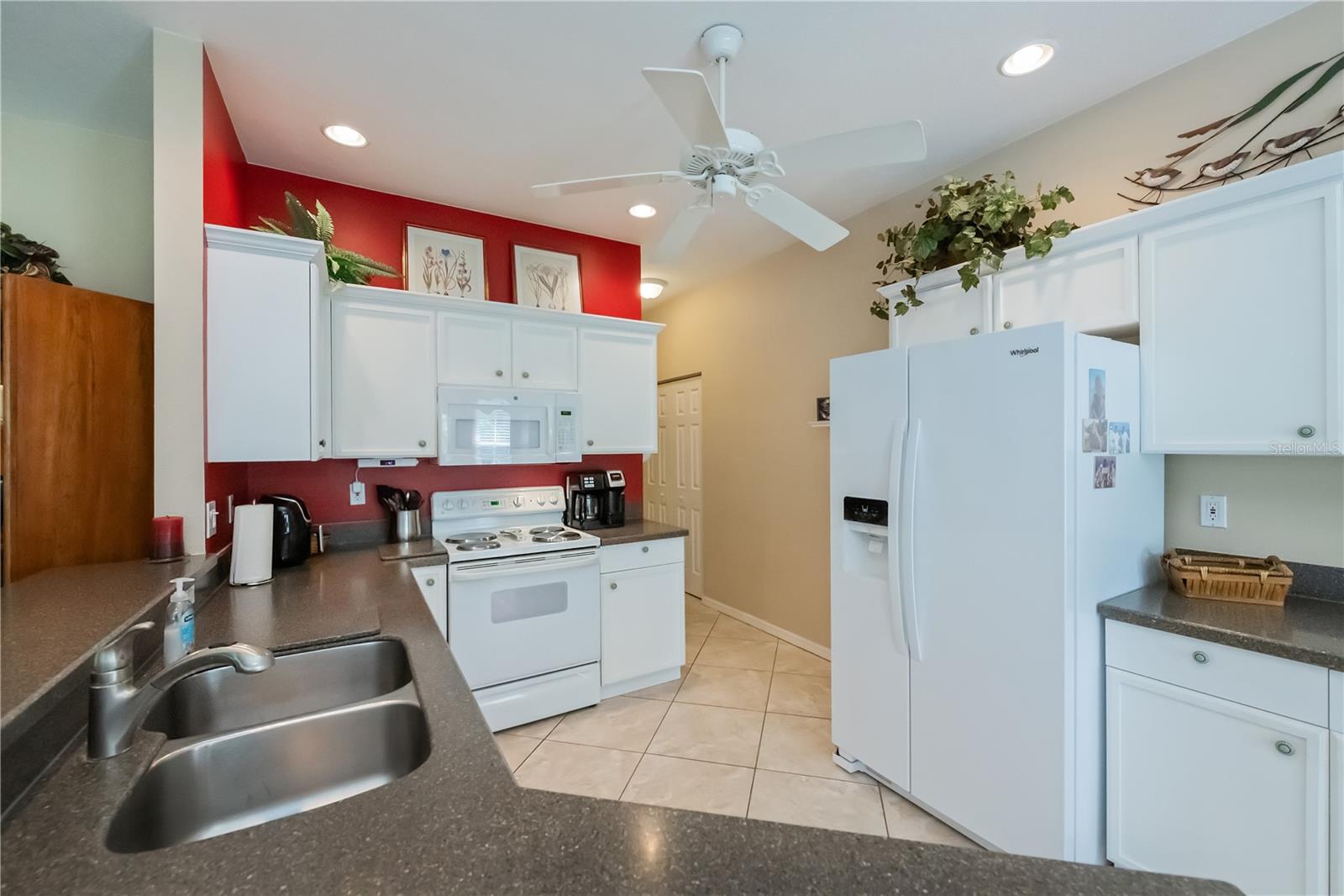 Image 34 of 87 For 1353 Red Oak Lane