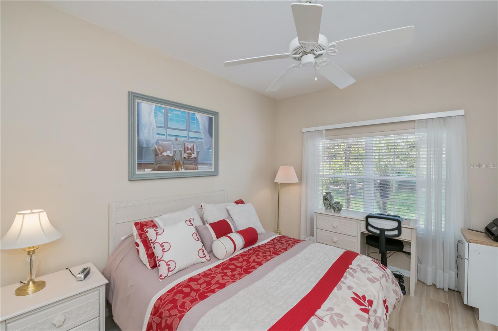 Image 42 of 87 For 1353 Red Oak Lane