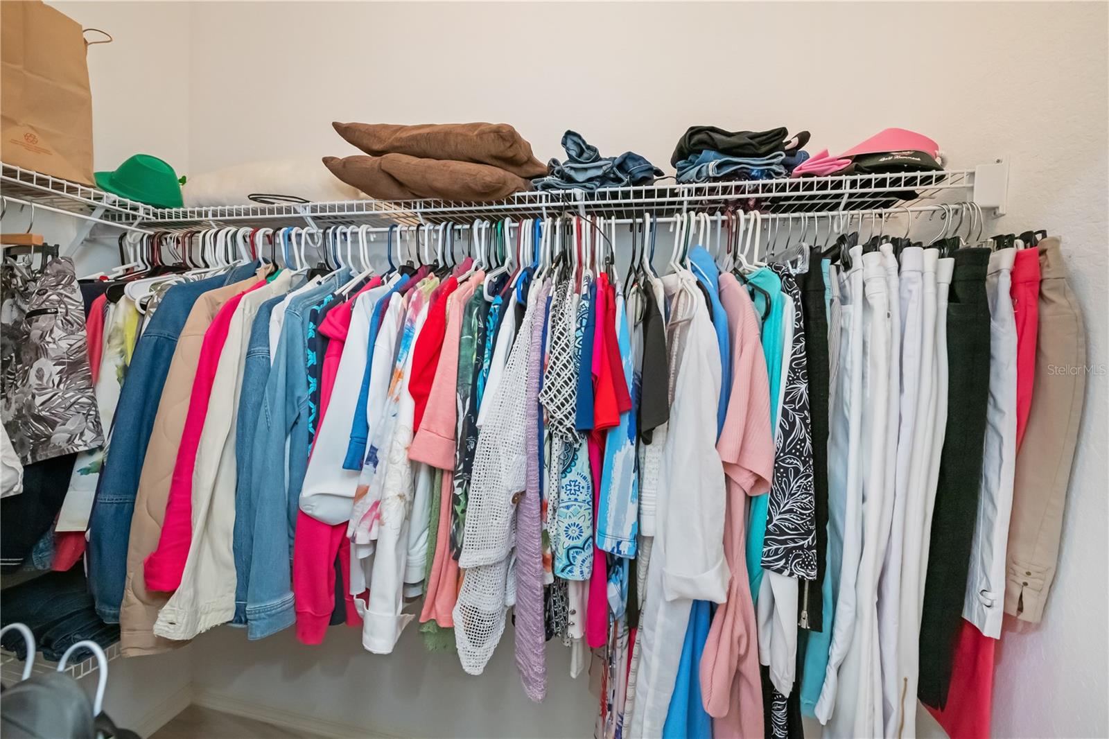 Image 50 of 87 For 1353 Red Oak Lane