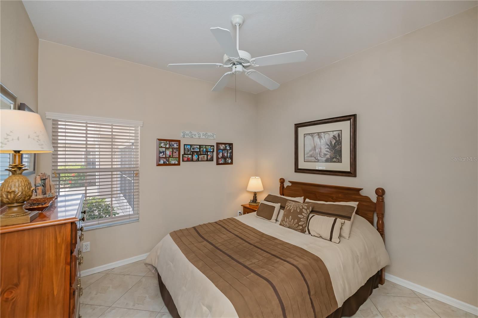 Image 52 of 87 For 1353 Red Oak Lane