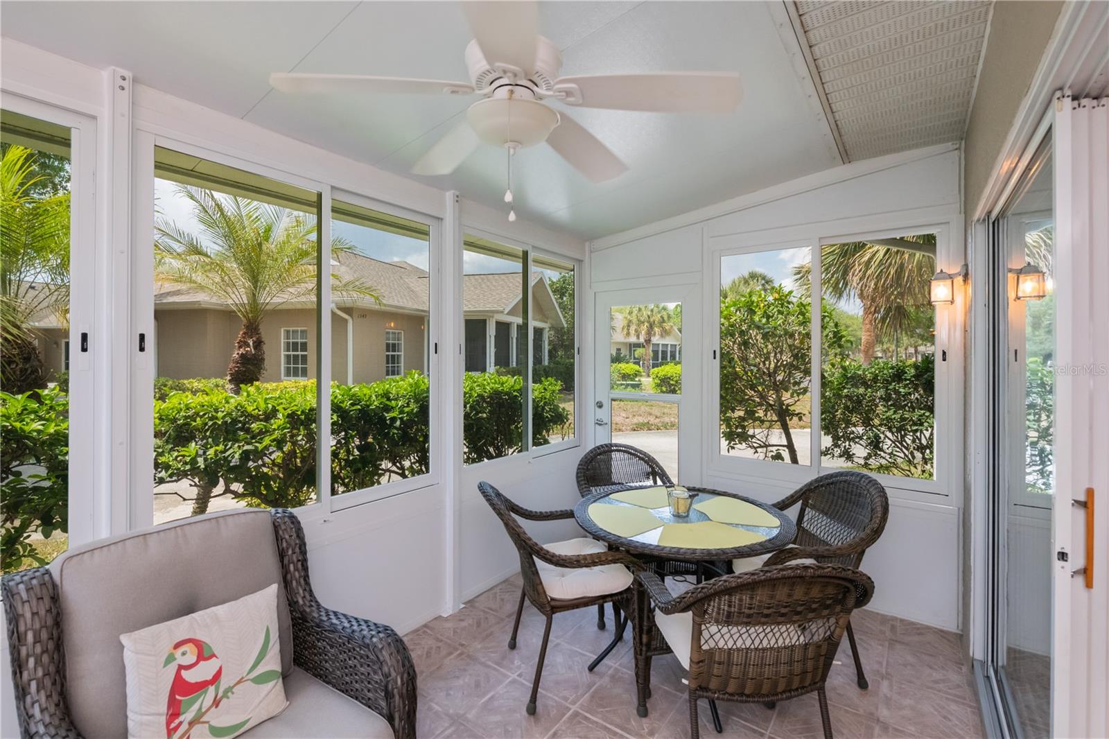 Image 61 of 87 For 1353 Red Oak Lane