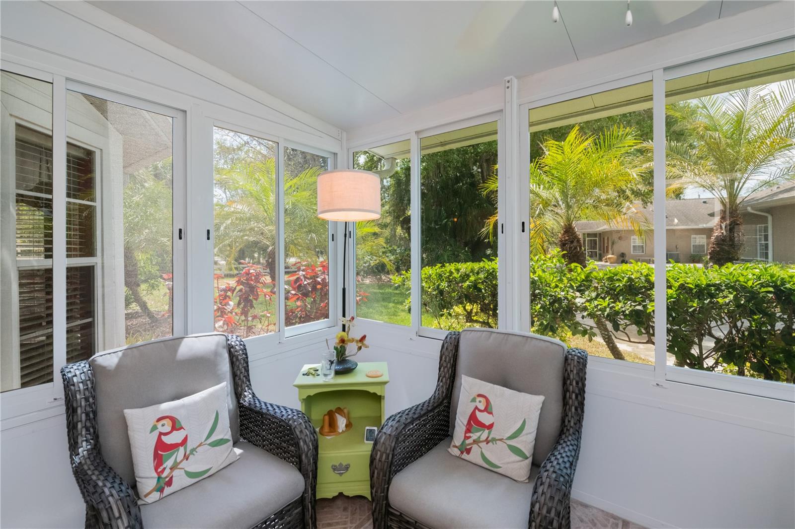 Image 62 of 87 For 1353 Red Oak Lane