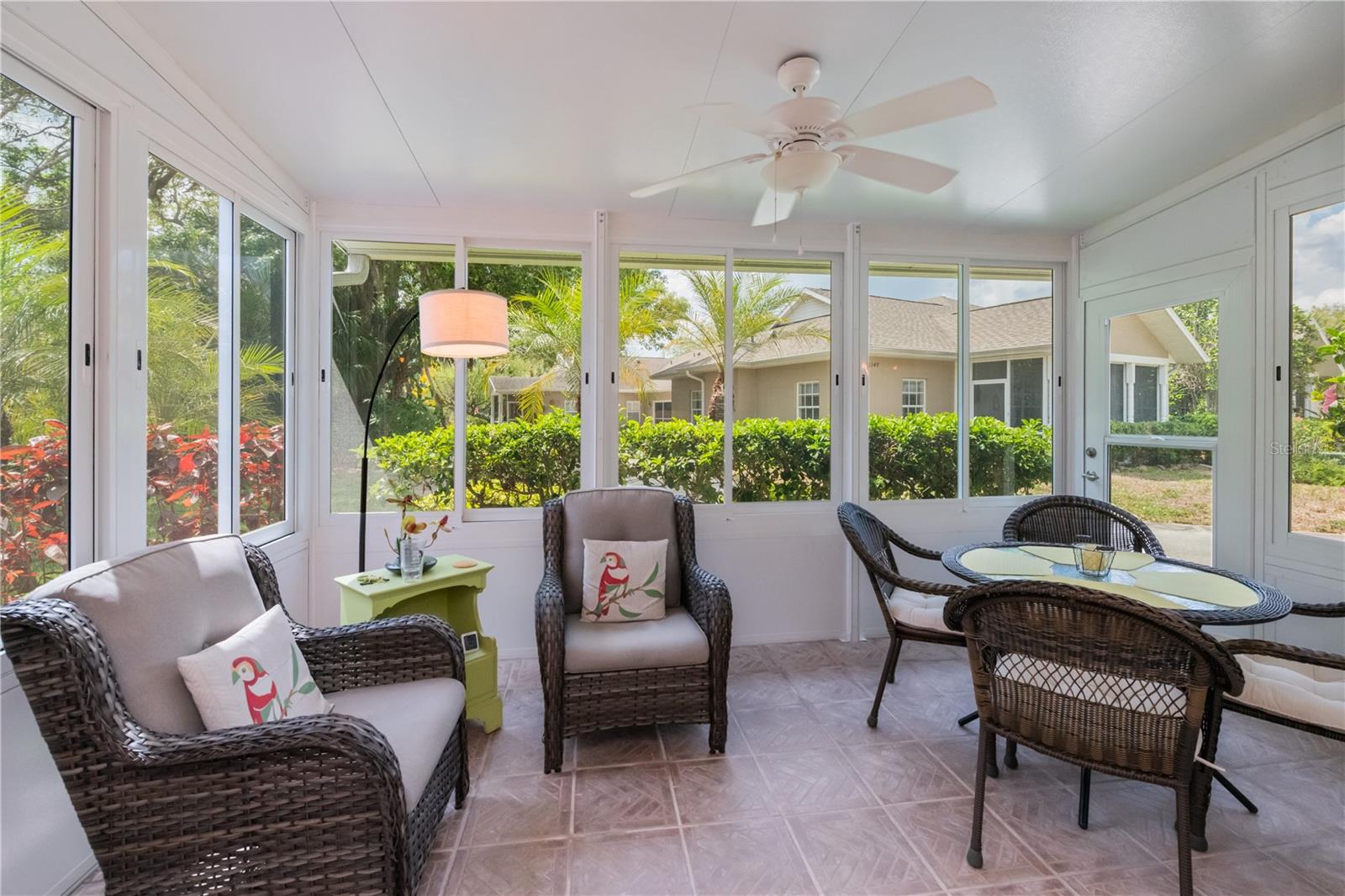 Image 63 of 87 For 1353 Red Oak Lane