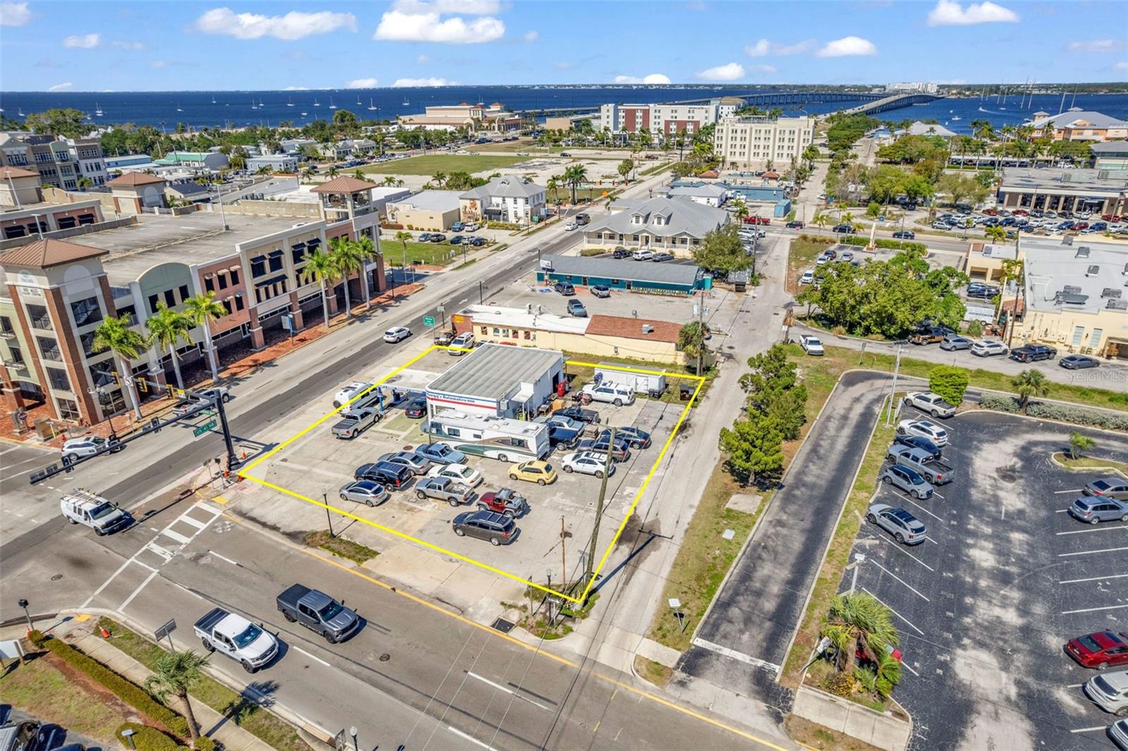 Image 3 of 10 For 236 Tamiami Trail