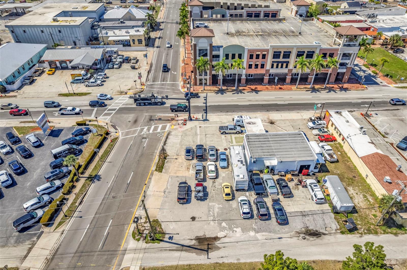 Image 5 of 10 For 236 Tamiami Trail