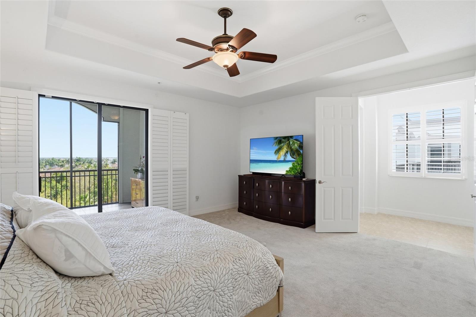 Image 16 of 51 For 10733 Mirasol Drive 607