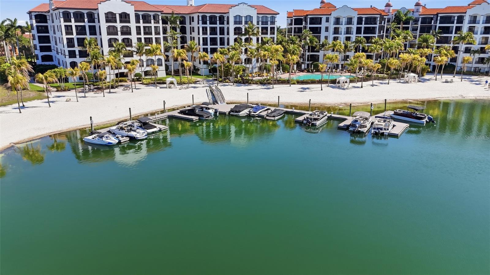 Image 42 of 51 For 10733 Mirasol Drive 607