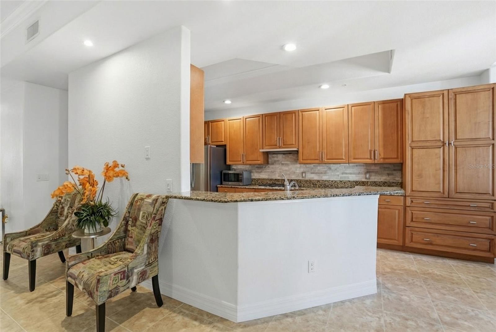 Image 9 of 51 For 10733 Mirasol Drive 607