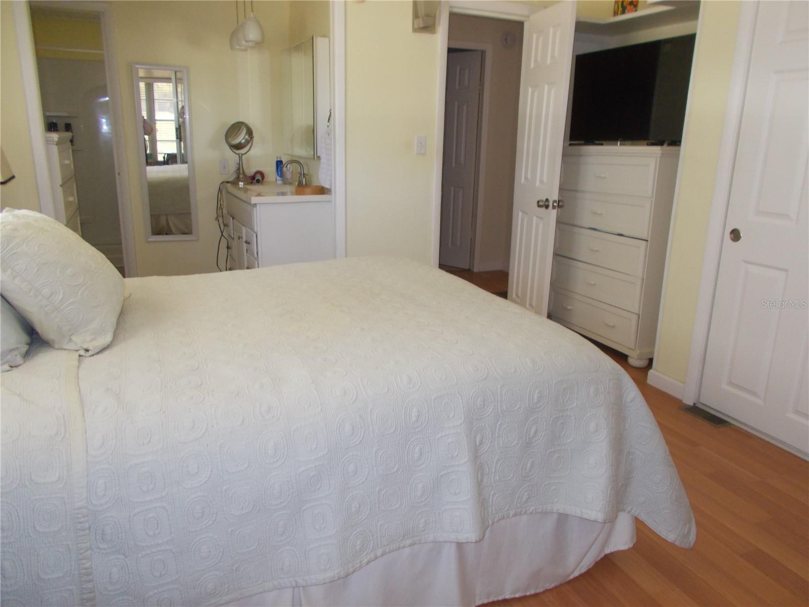 Image 17 of 63 For 5004 Palena Boulevard