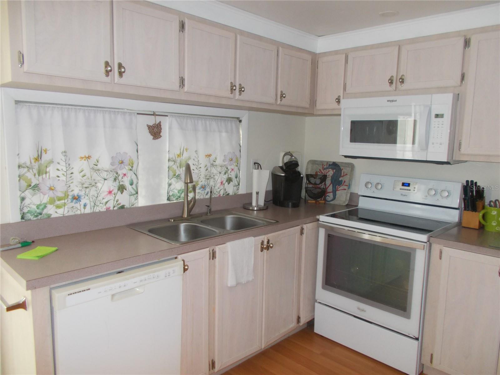 Image 4 of 63 For 5004 Palena Boulevard