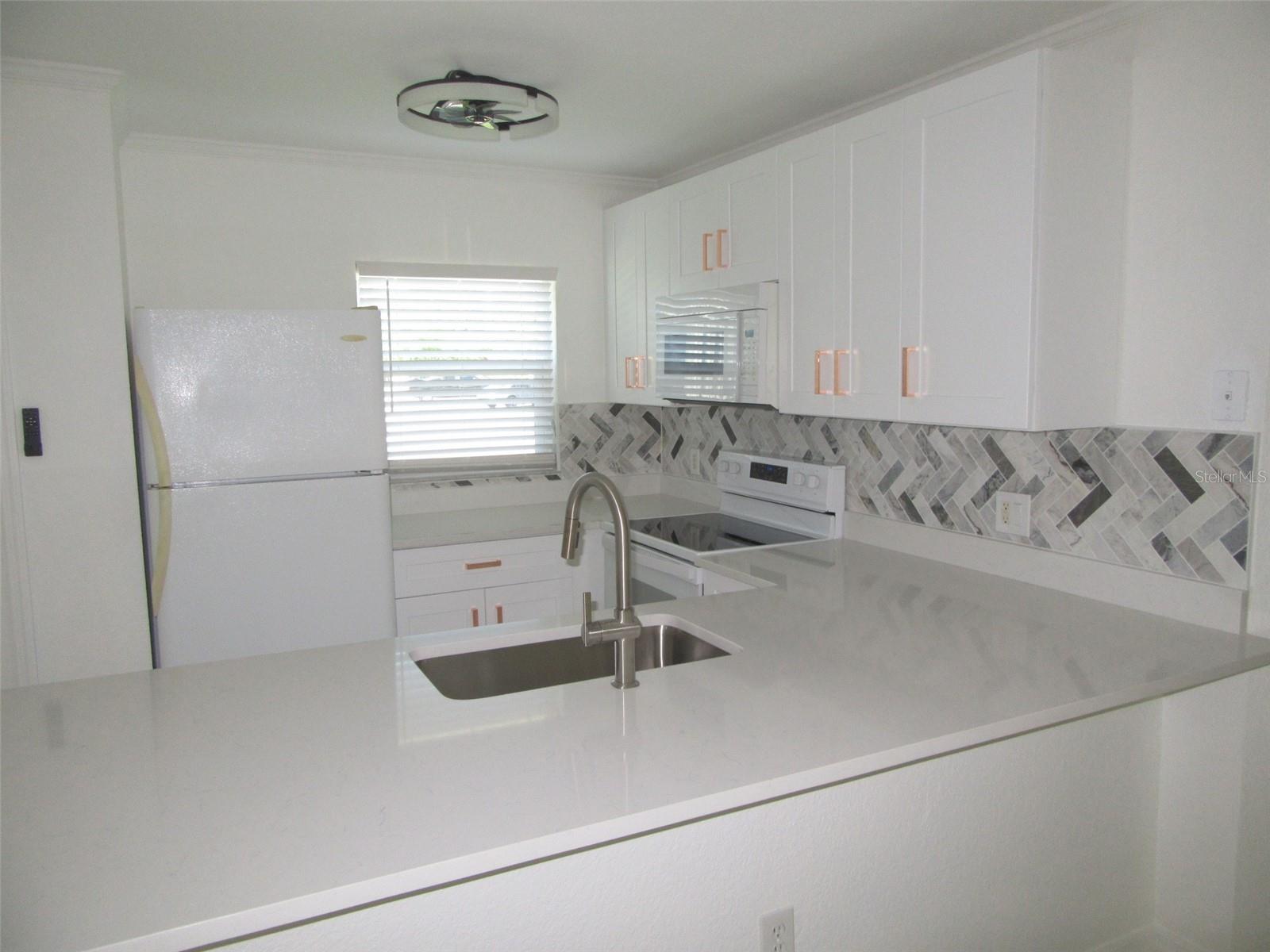 Image 6 of 16 For 25050 Sandhill Boulevard A1