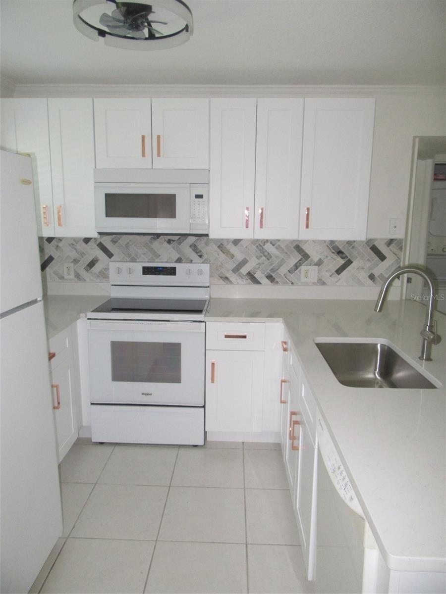 Image 7 of 16 For 25050 Sandhill Boulevard A1