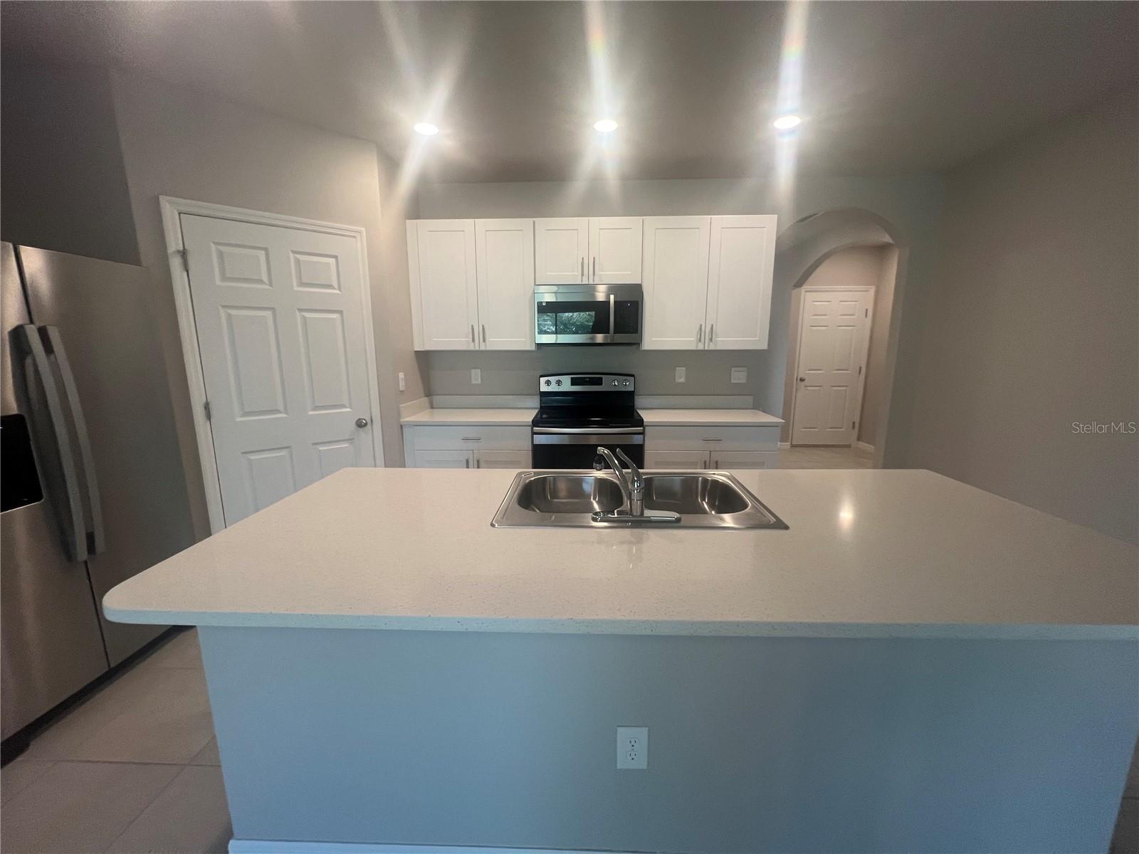 Image 18 of 31 For 280 Perute Court