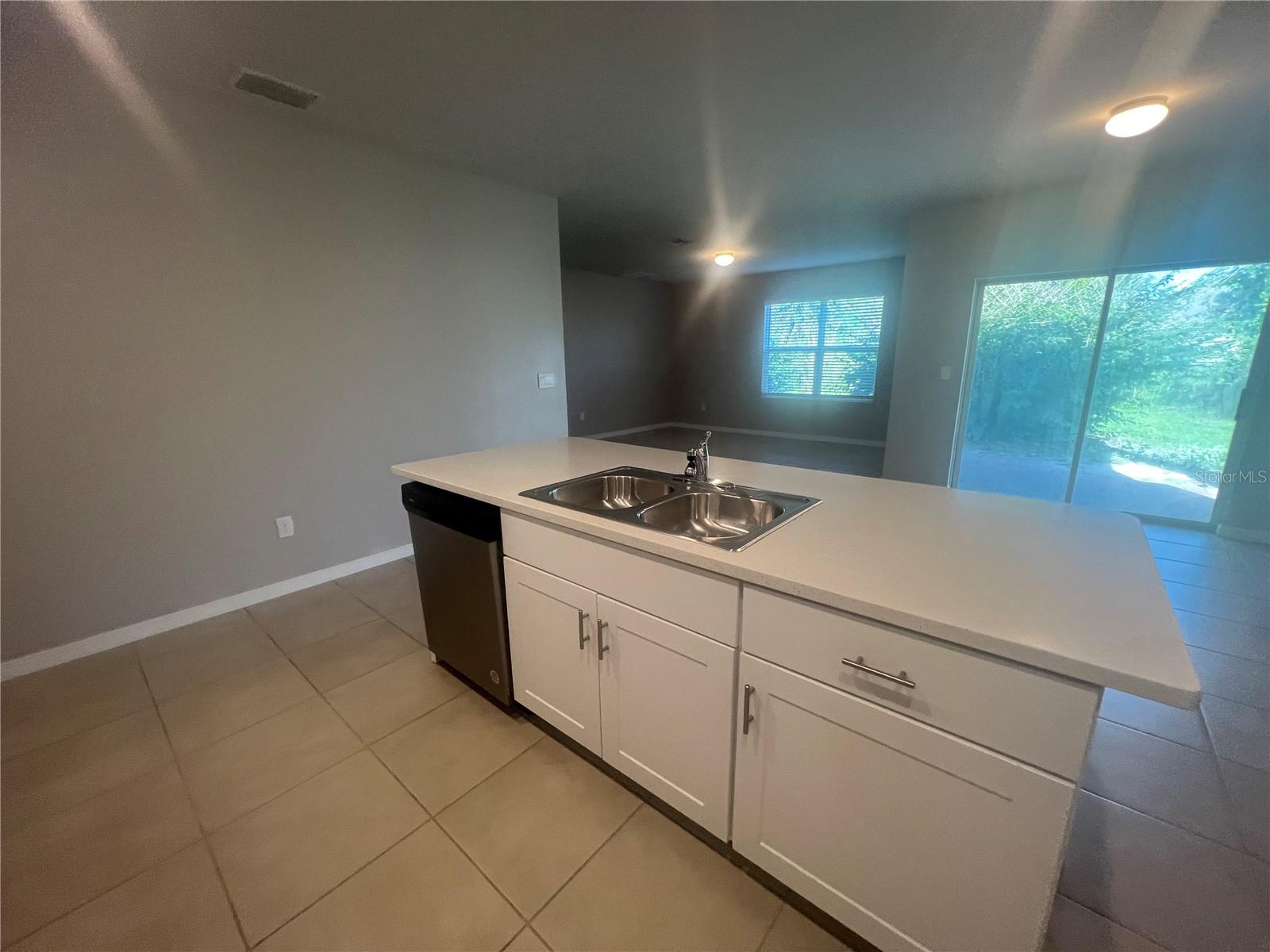 Image 21 of 31 For 280 Perute Court