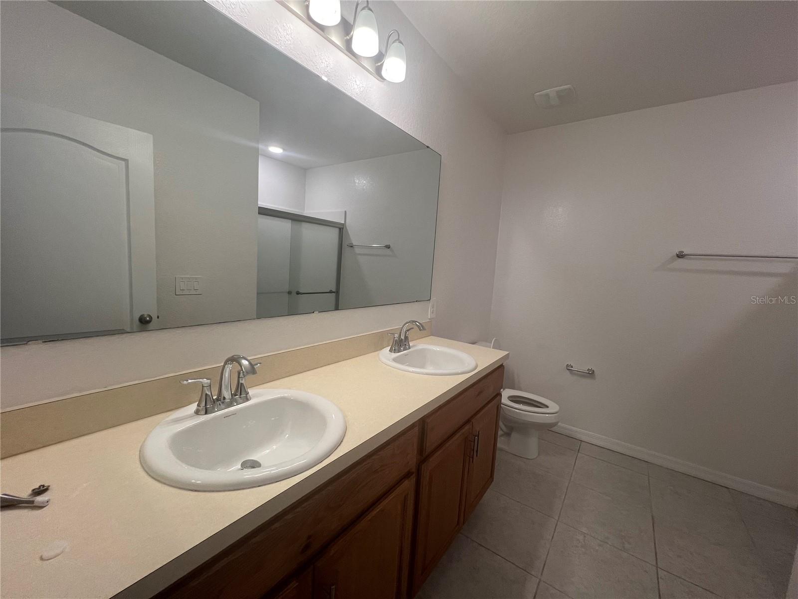 Image 15 of 32 For 1339 Maracaibo Street