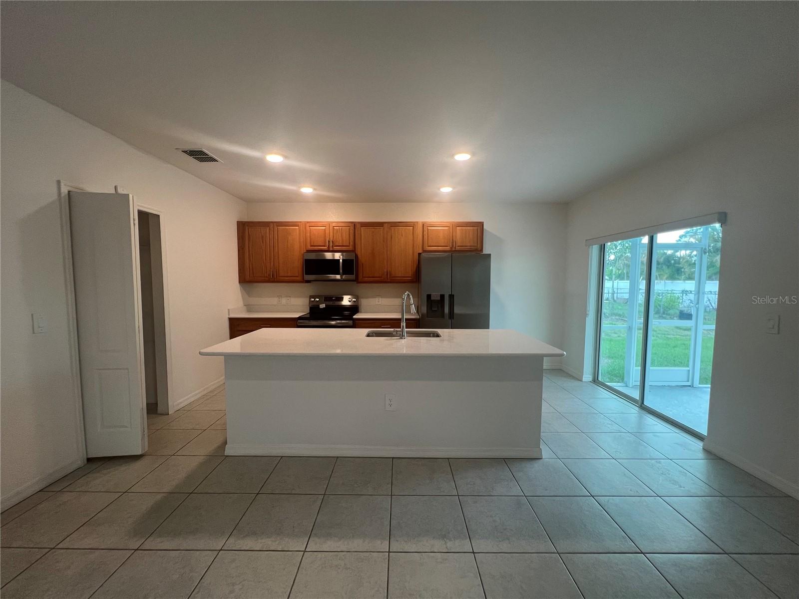 Image 6 of 32 For 1339 Maracaibo Street