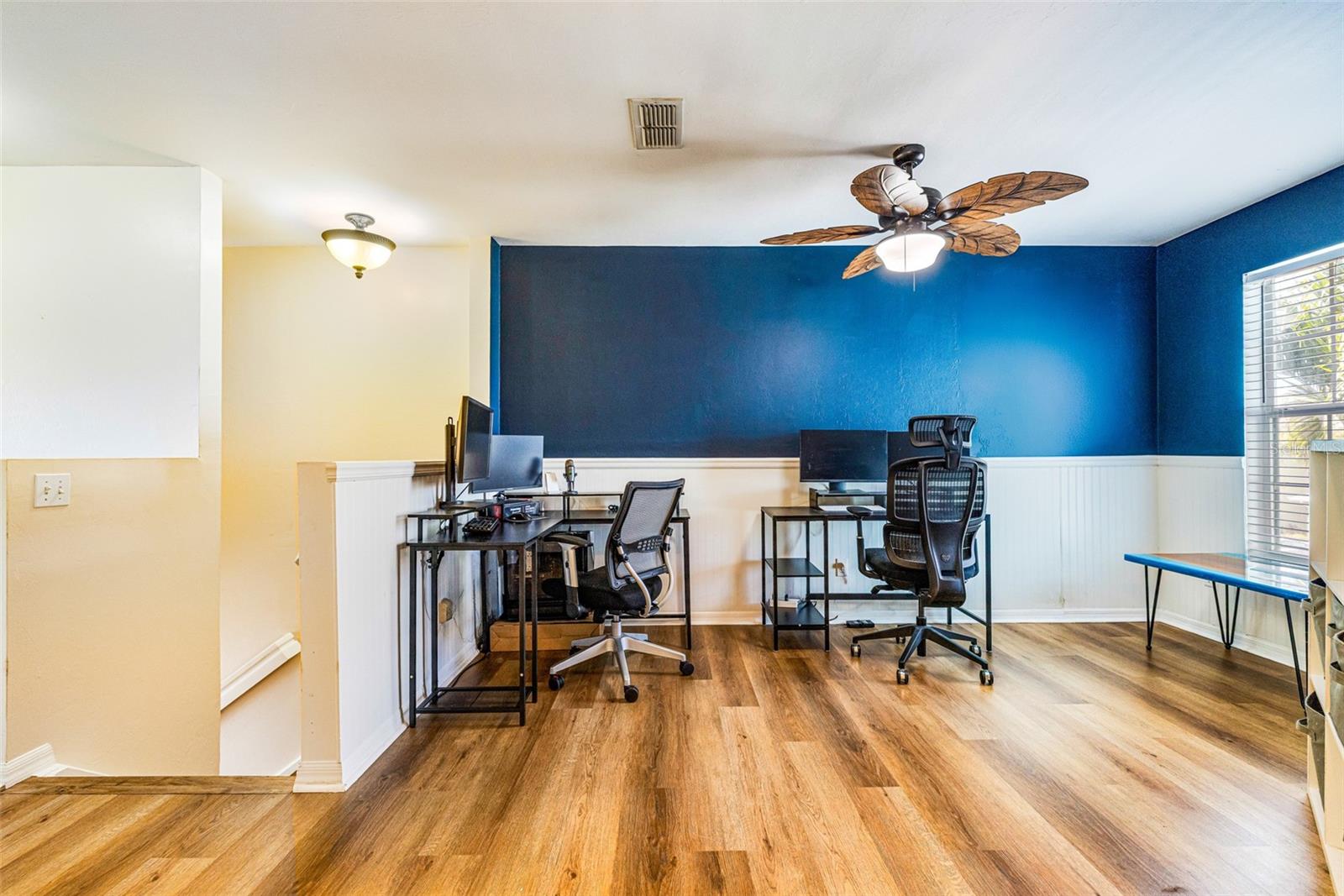 Image 27 of 48 For 3009 Palmetto Oak Drive 102