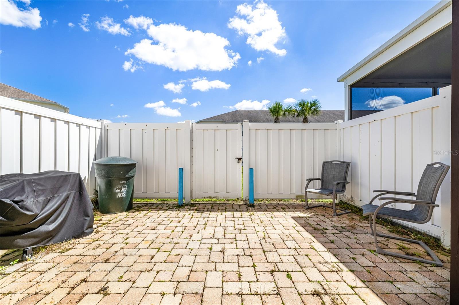 Image 32 of 48 For 3009 Palmetto Oak Drive 102