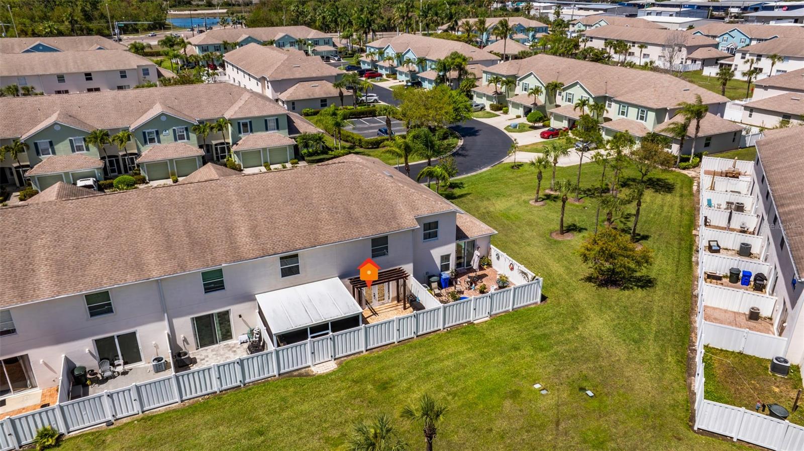 Image 38 of 48 For 3009 Palmetto Oak Drive 102