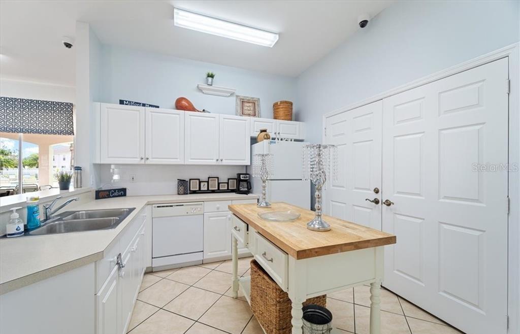 Image 46 of 48 For 3009 Palmetto Oak Drive 102