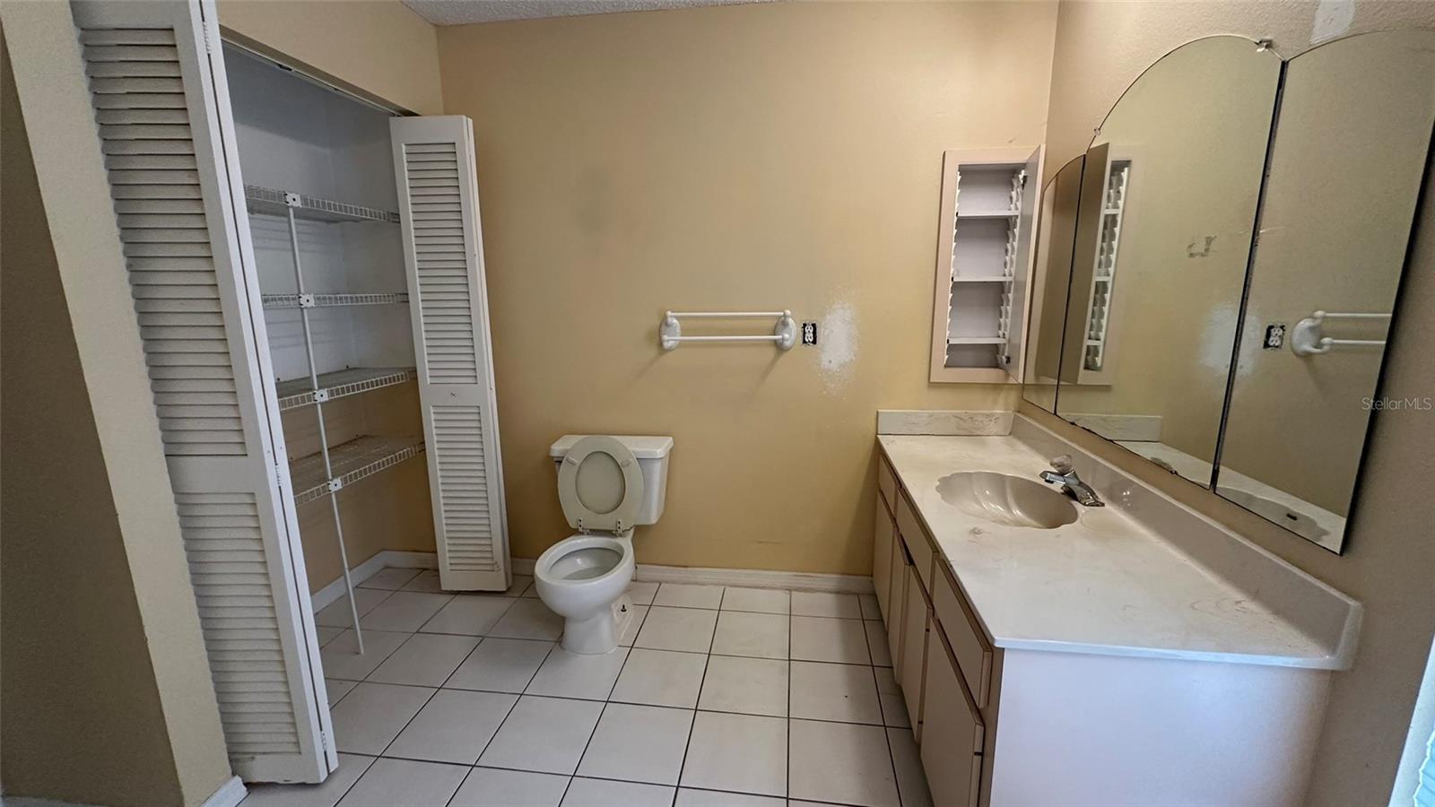 Image 19 of 23 For 181 Mocha Court