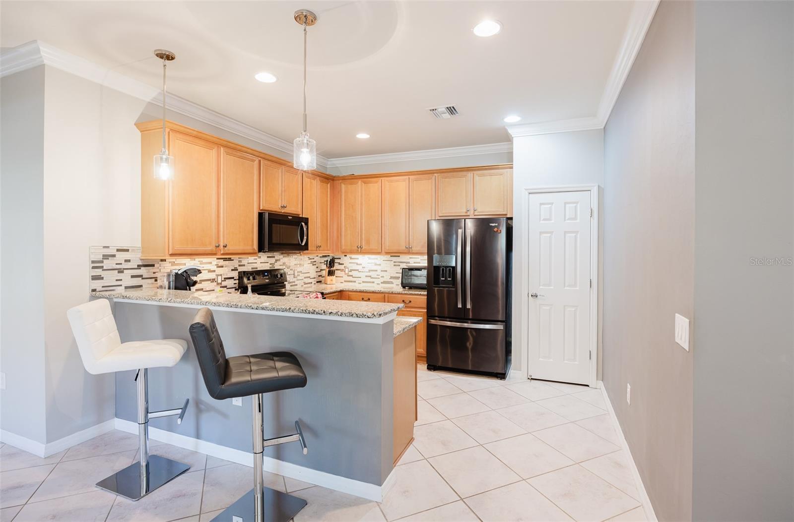 Image 10 of 49 For 2427 Daisy Drive