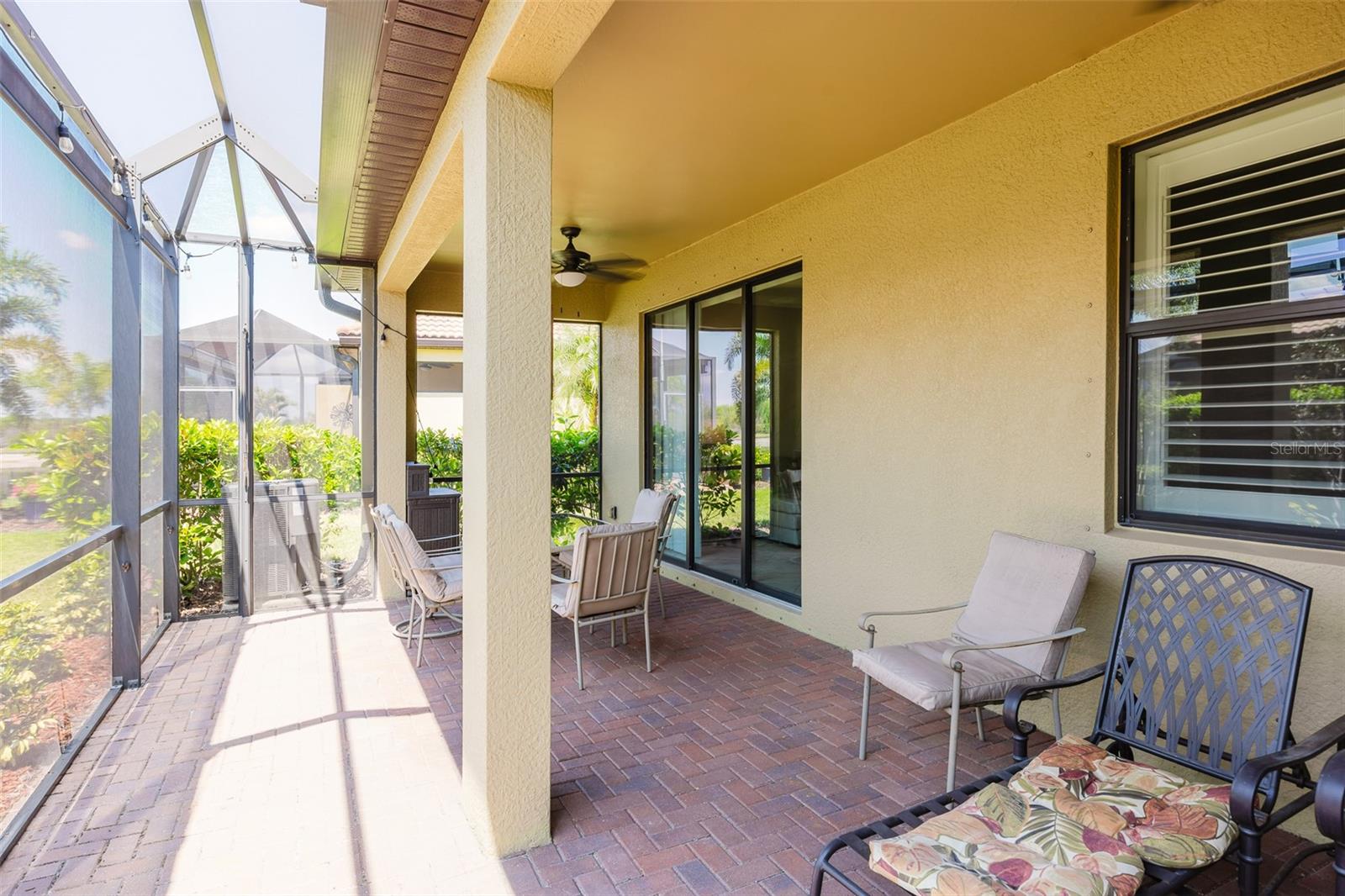 Image 17 of 49 For 2427 Daisy Drive