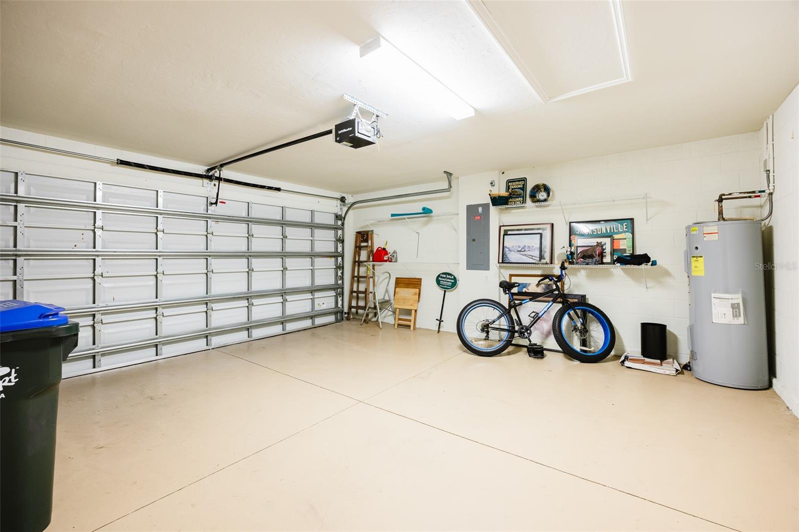 Image 30 of 49 For 2427 Daisy Drive