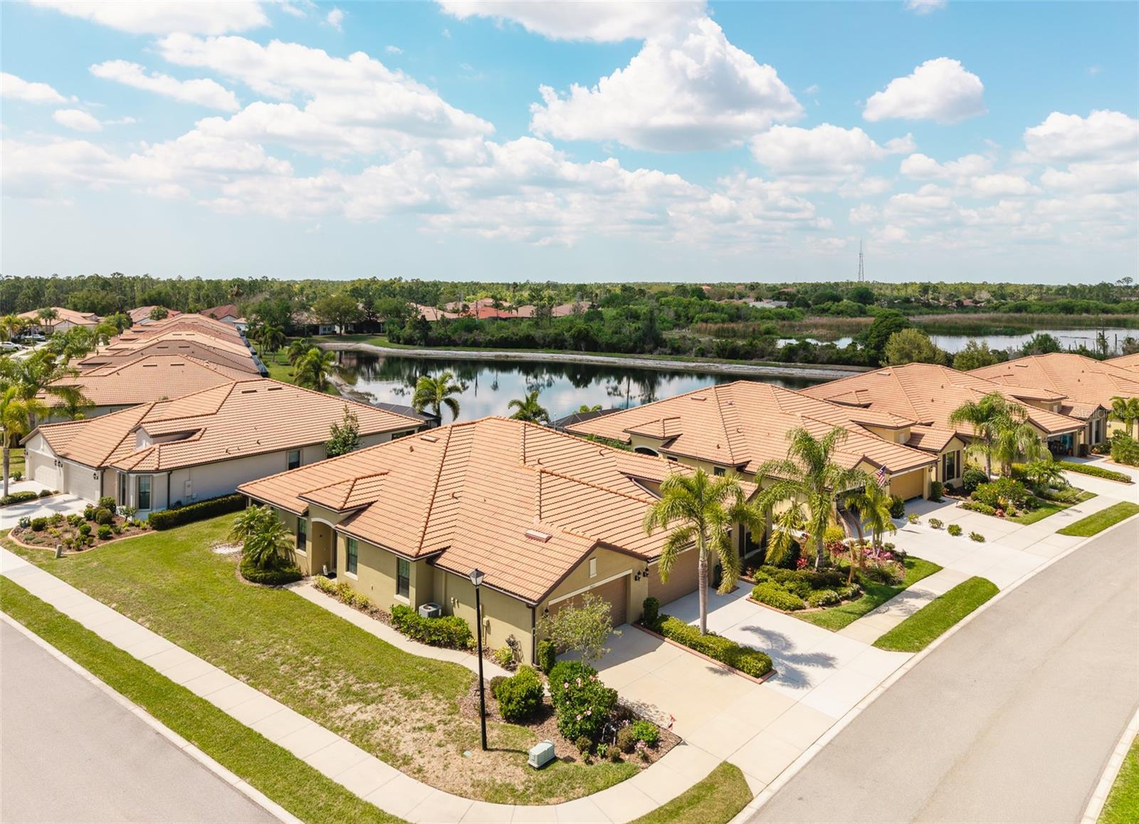 Image 33 of 49 For 2427 Daisy Drive