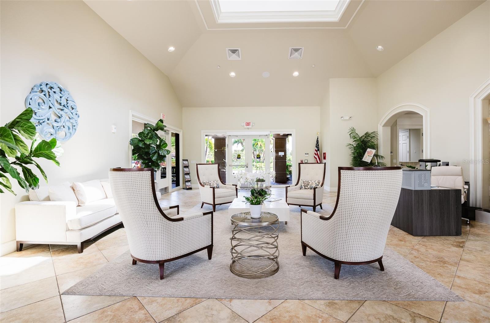 Image 43 of 49 For 2427 Daisy Drive